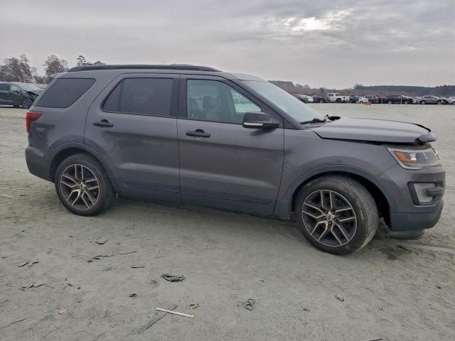 Ford Explorer Sport Image 11