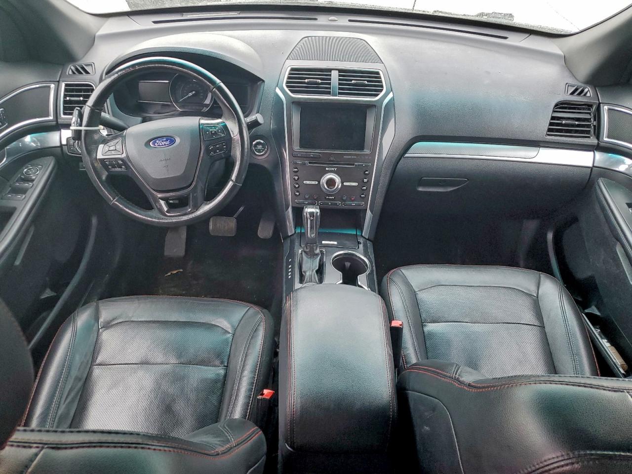 Ford Explorer Sport Image 5