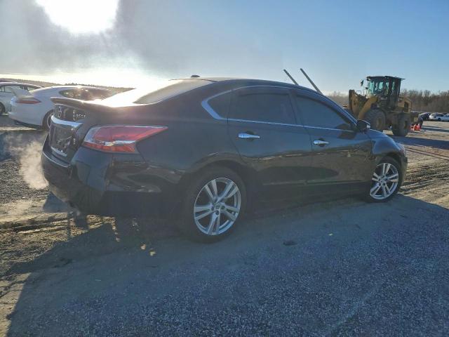 Nissan Altima 3.5s Image 2