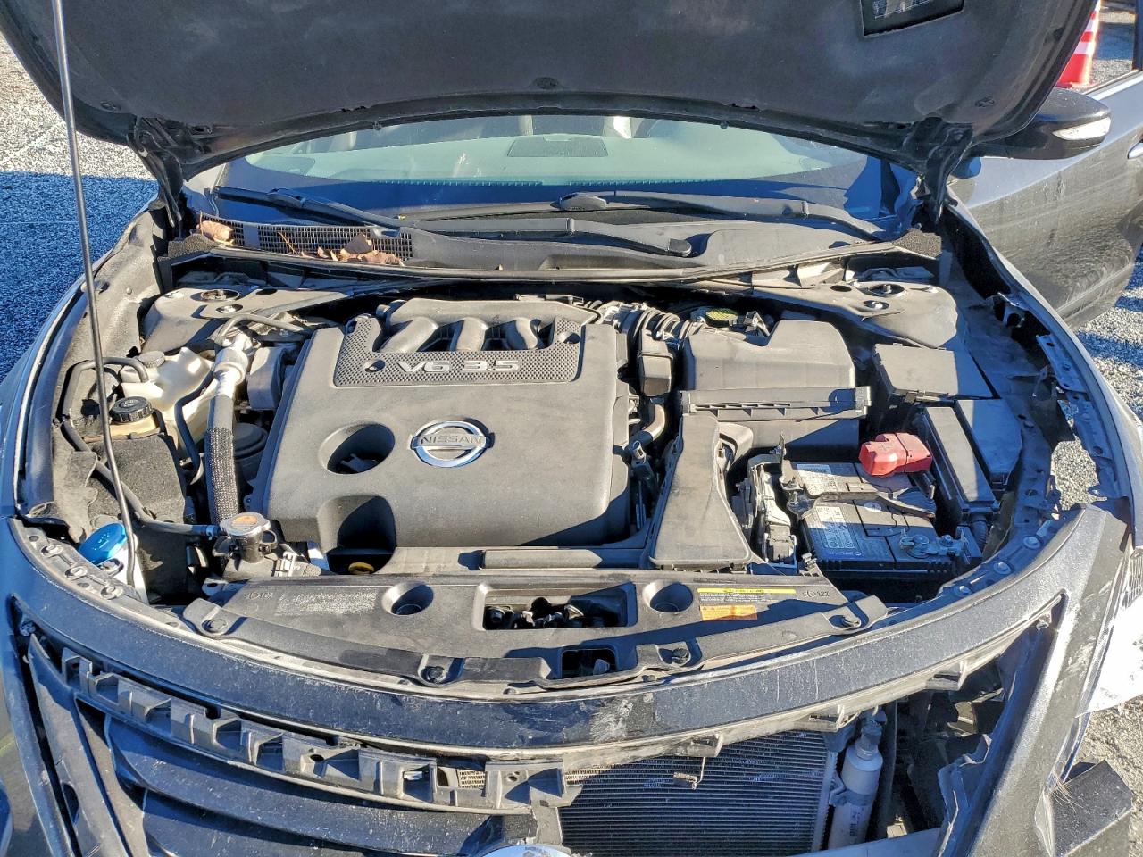 Nissan Altima 3.5s Image 7