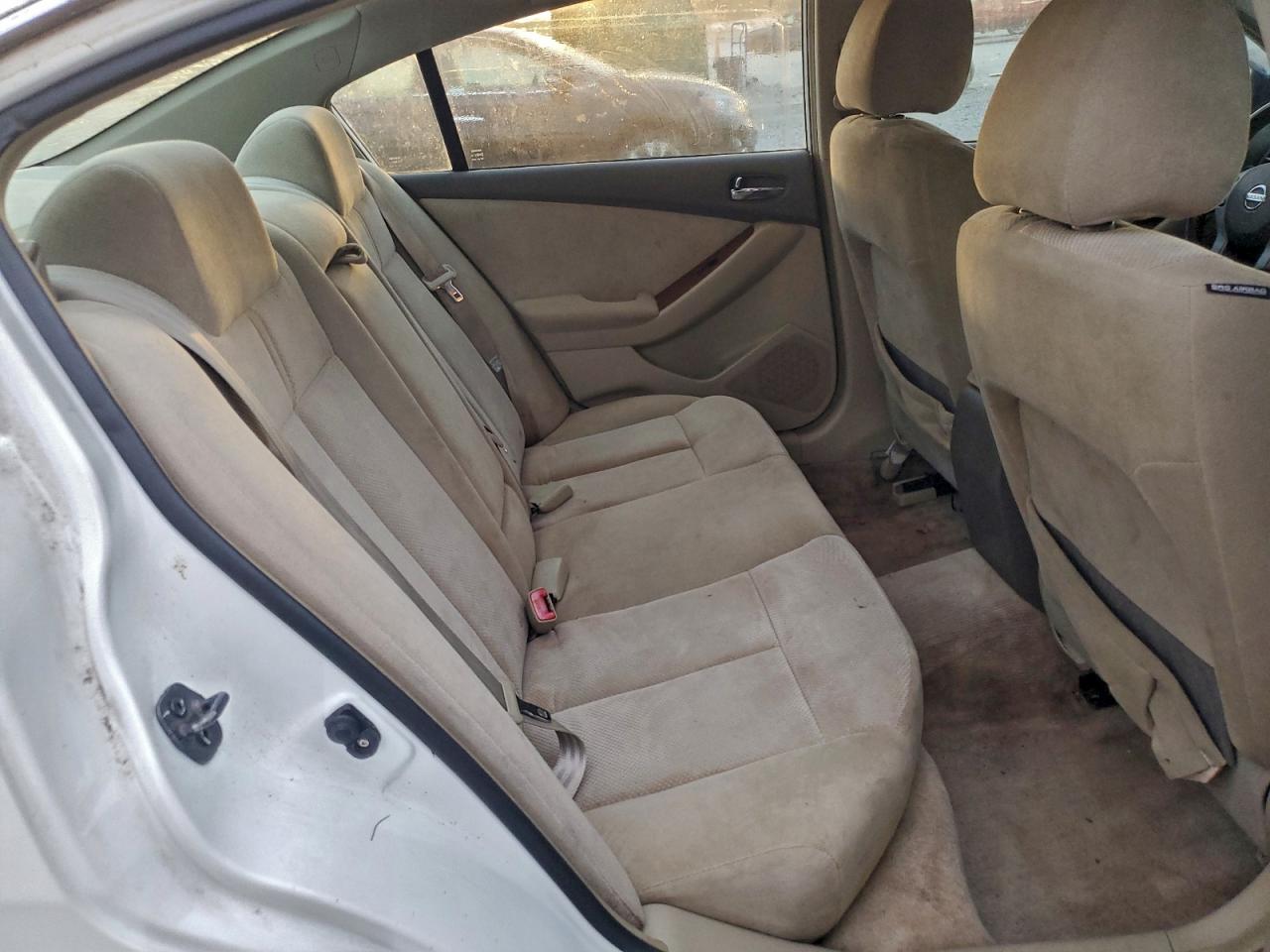Nissan Altima 2.5 Image 11