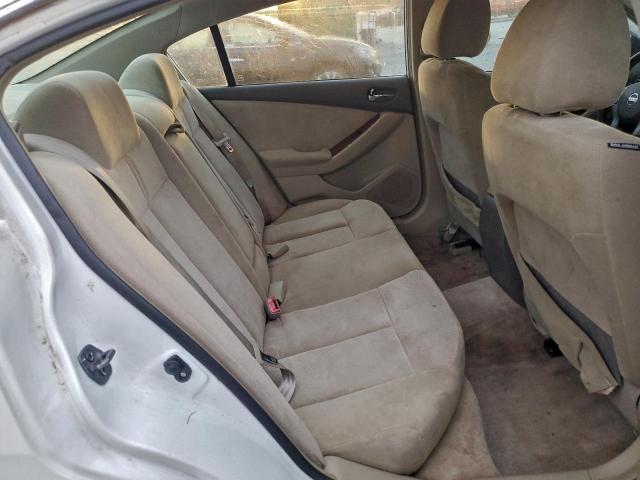 Nissan Altima 2.5 Image 11