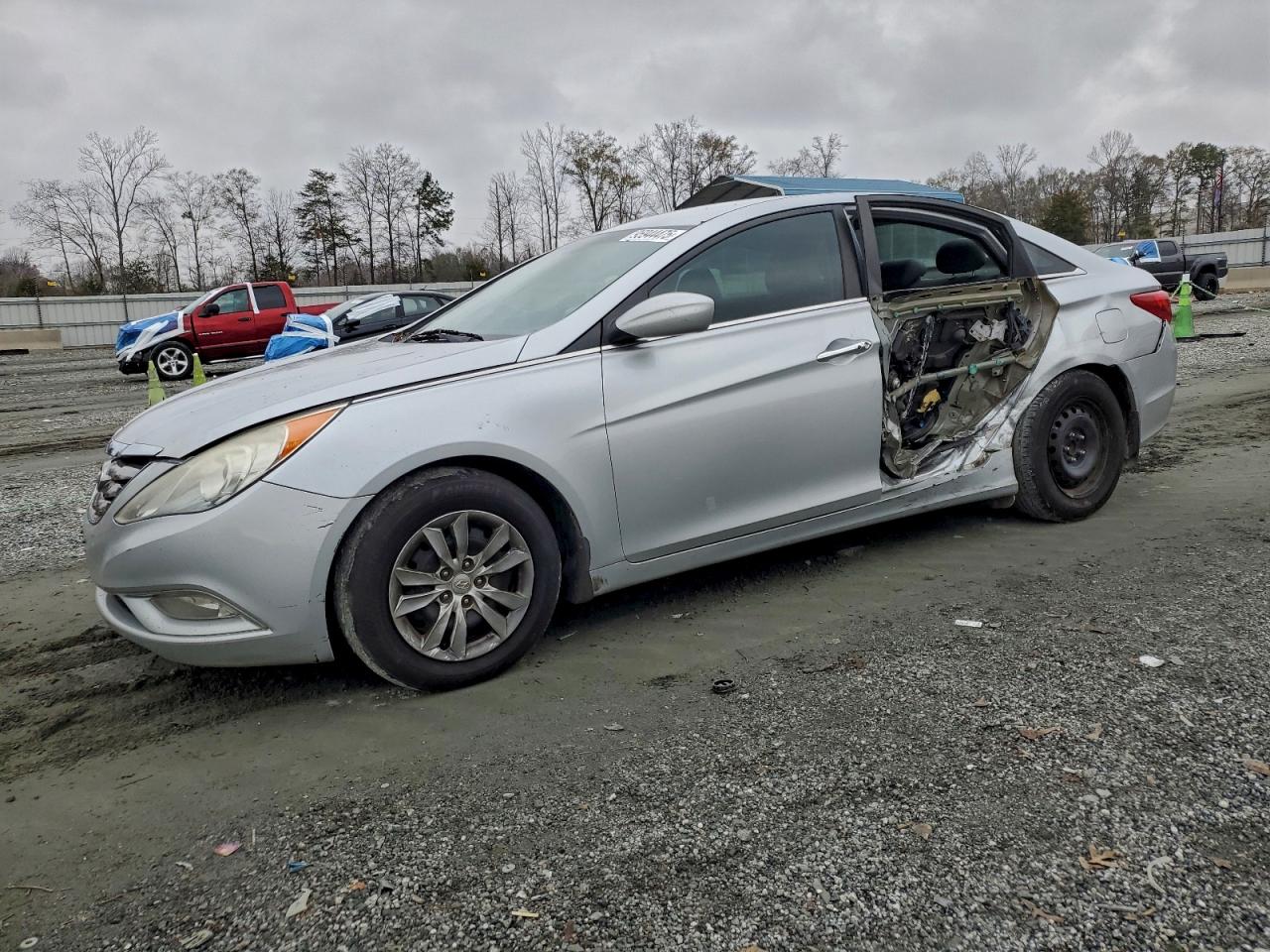 Hyundai SONATA Se Image 1