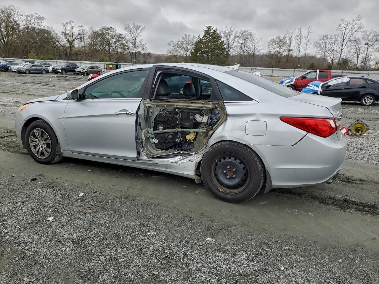 Hyundai SONATA Se Image 2