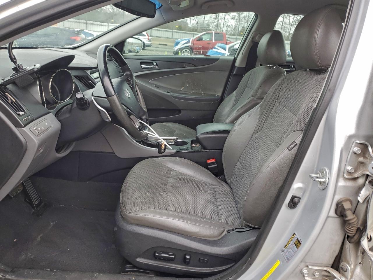 Hyundai SONATA Se Image 10