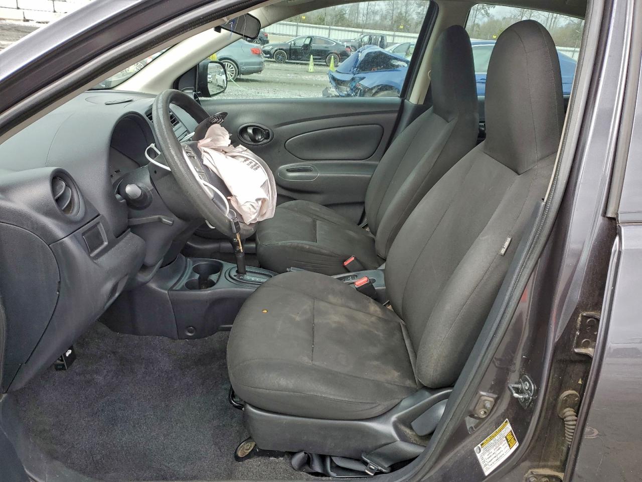 Nissan Versa S Image 12