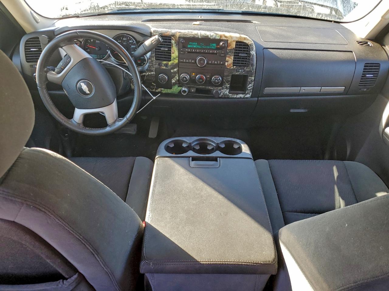 Chevrolet Silverado K1500 Lt Image 3
