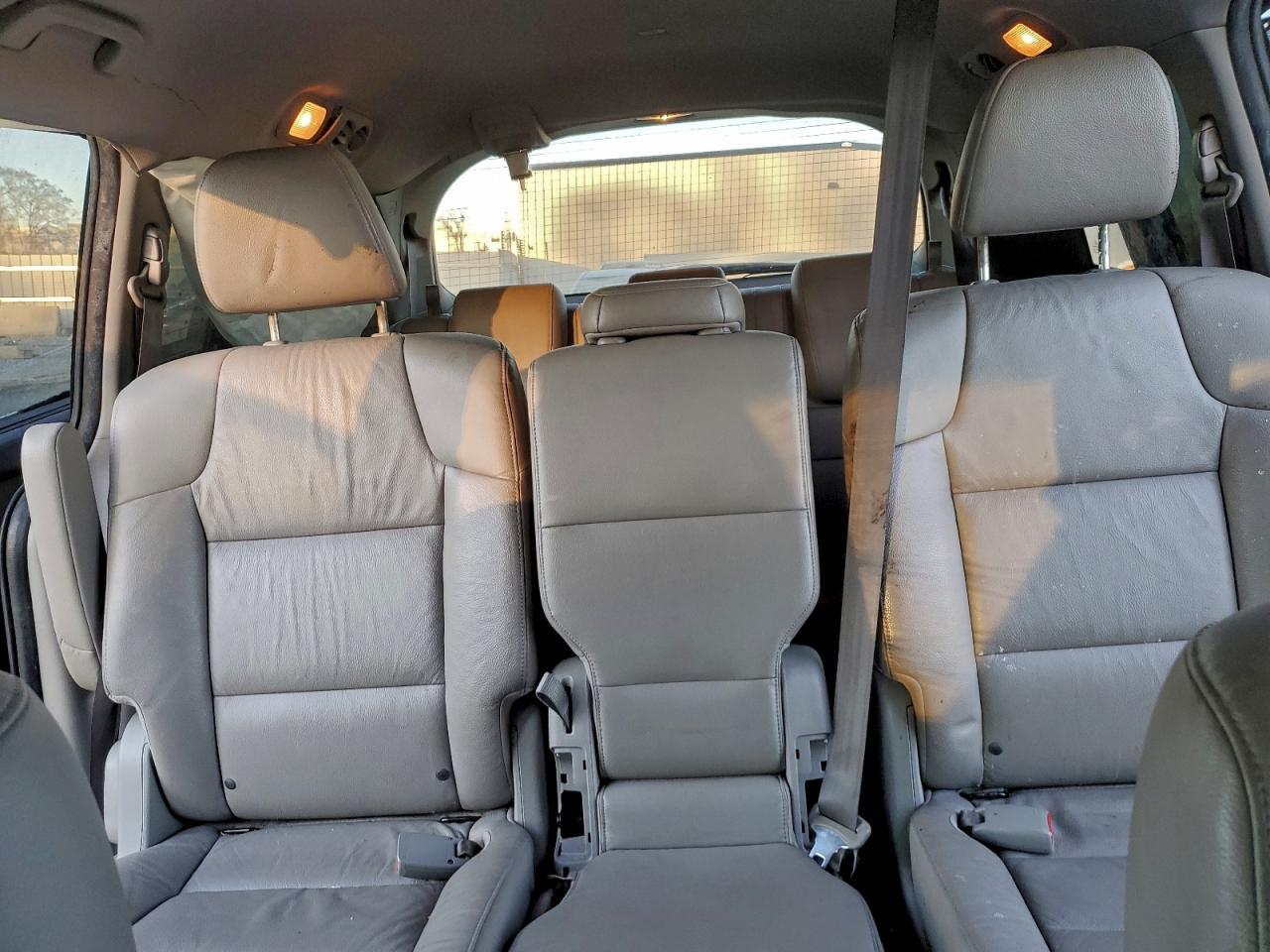 Honda Odyssey Exl Image 9