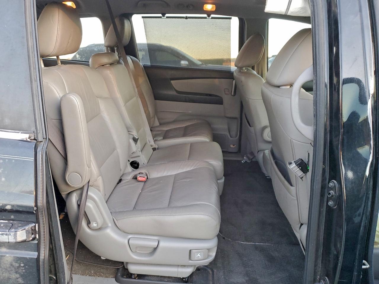 Honda Odyssey Exl Image 8