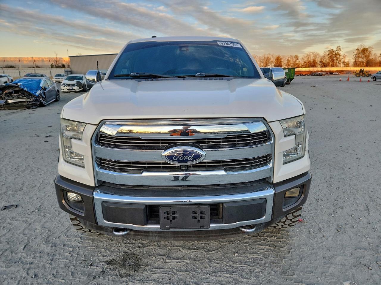 Ford F-150 Supercrew Image 7