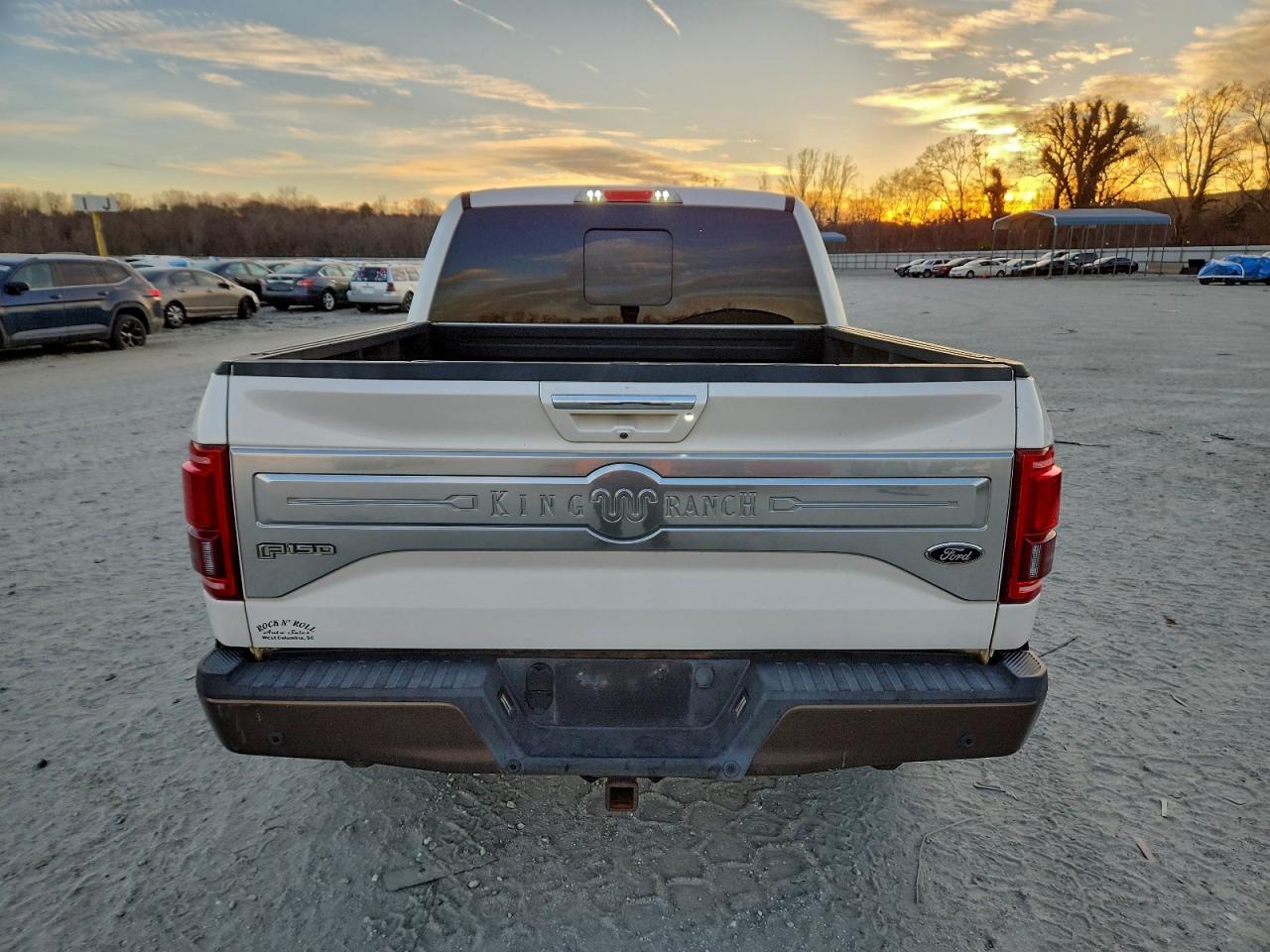 Ford F-150 Supercrew Image 4