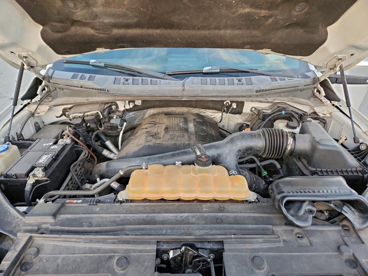 Ford F-150 Supercrew Image 11