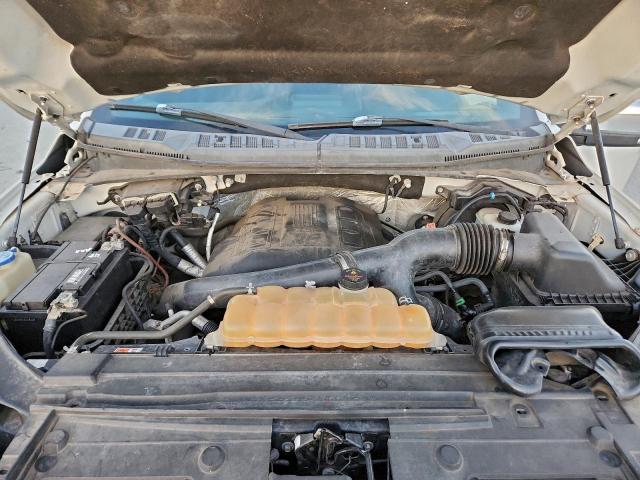 Ford F-150 Supercrew Image 11