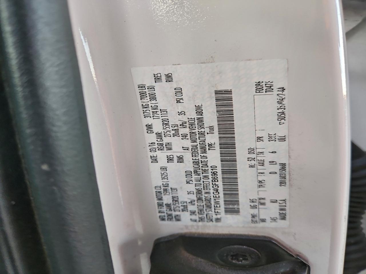 Ford F-150 Supercrew Image 8