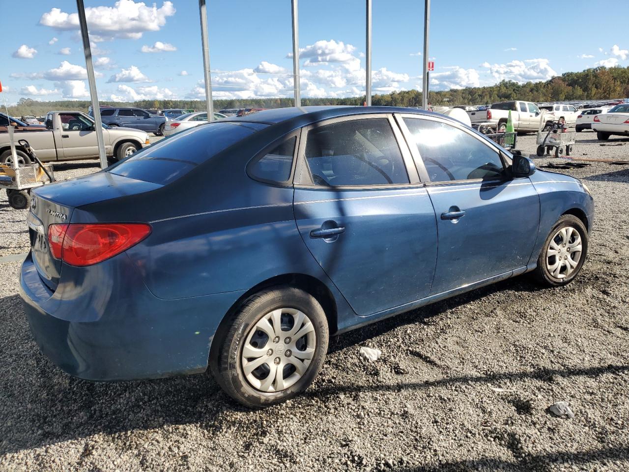 Hyundai ELANTRA Blue Image 2