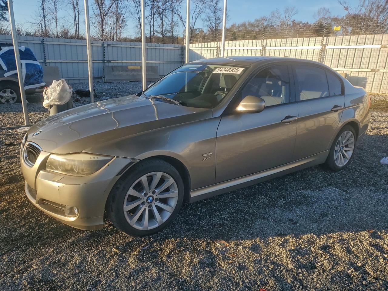 BMW 3 Series Xi Image 1