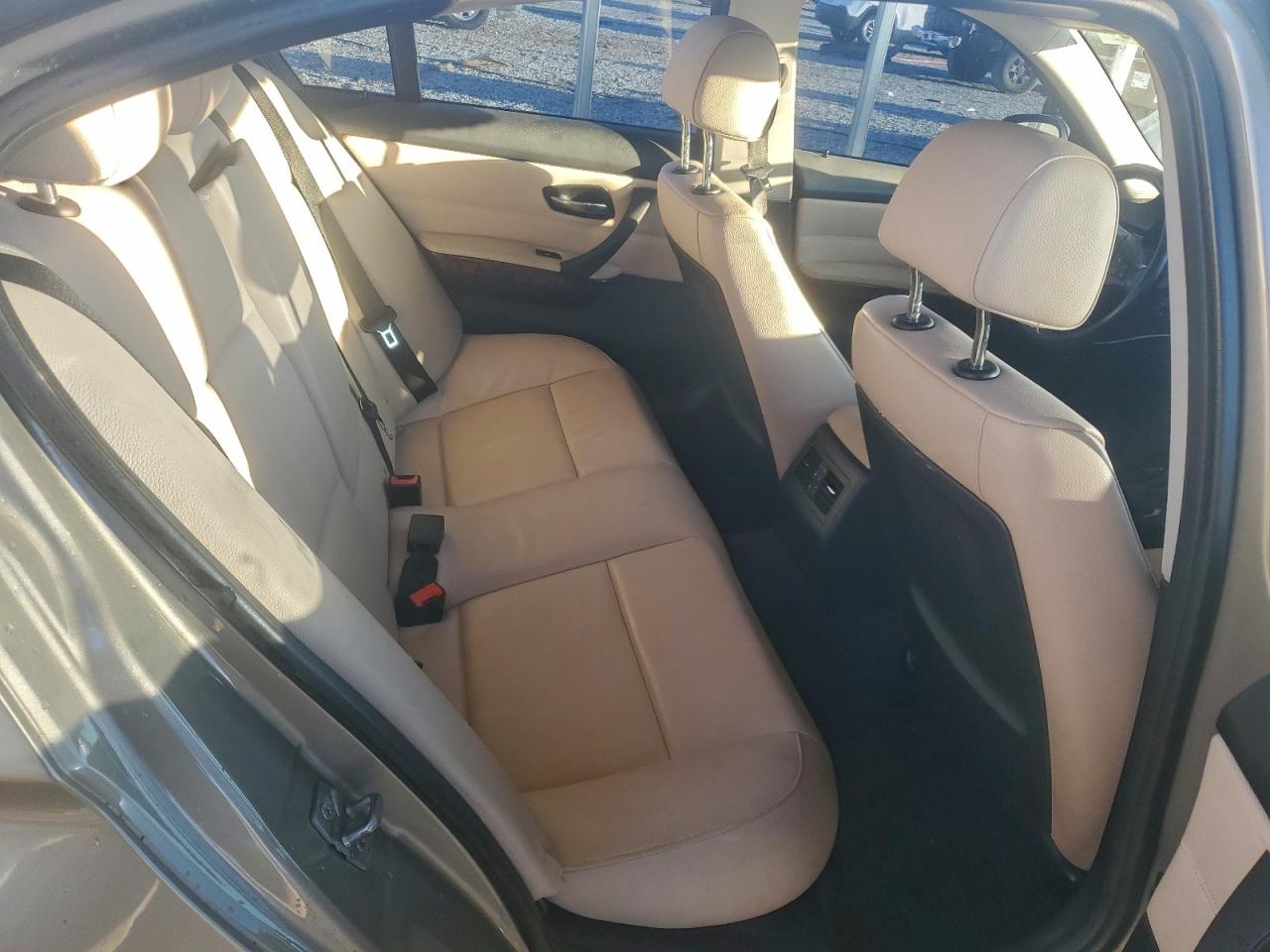 BMW 3 Series Xi Image 10