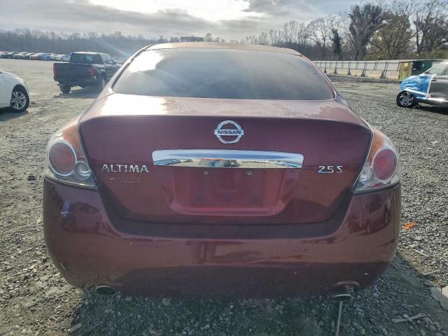 Nissan Altima Base Image 9
