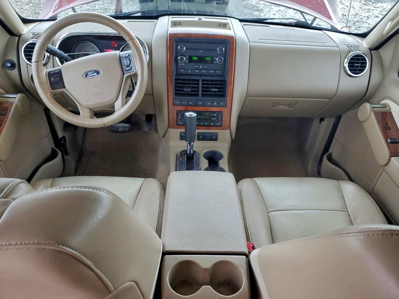 Ford Explorer Eddie Bauer Image 6