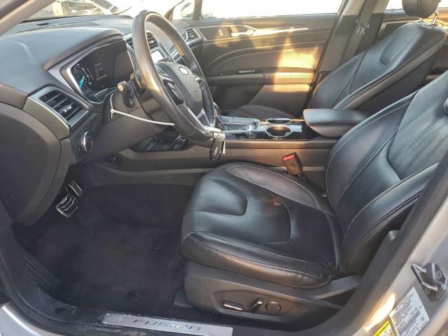 Ford Fusion Titanium Image 5