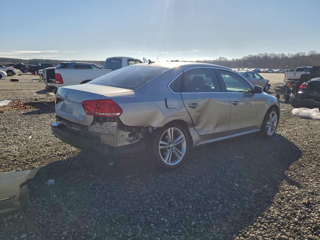 Volkswagen Passat Sel Image 5