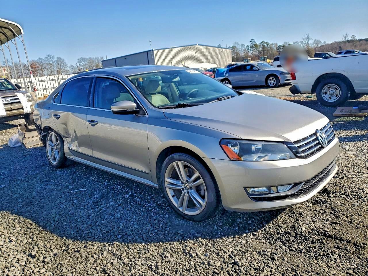 Volkswagen Passat Sel Image 13