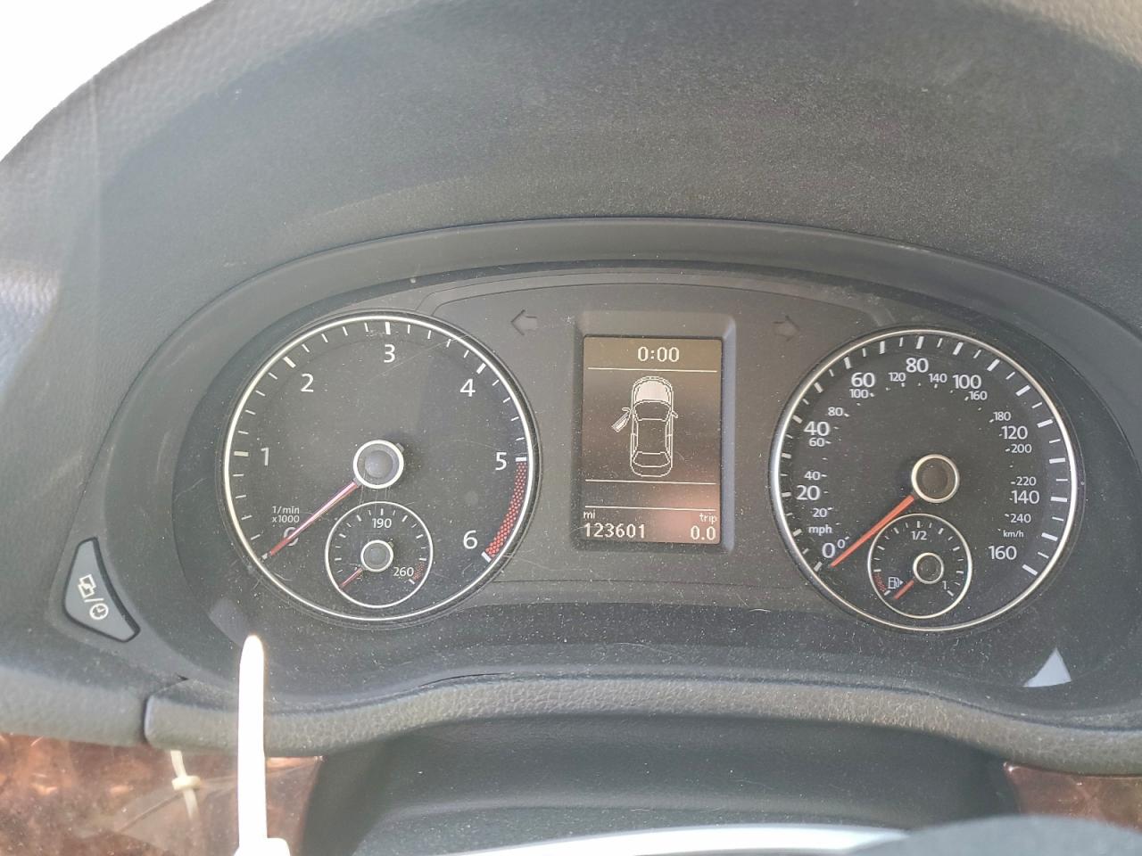 Volkswagen Passat Sel Image 4