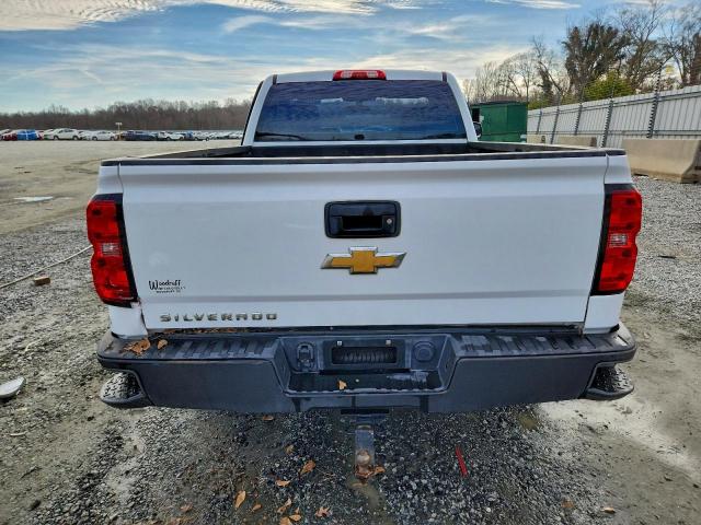 Chevrolet Silverado C1500 Image 10