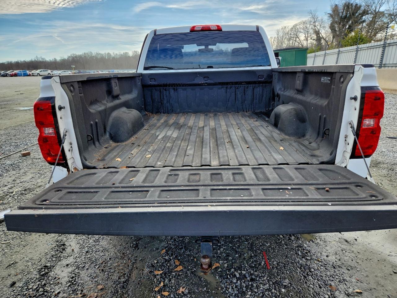 Chevrolet Silverado C1500 Image 8