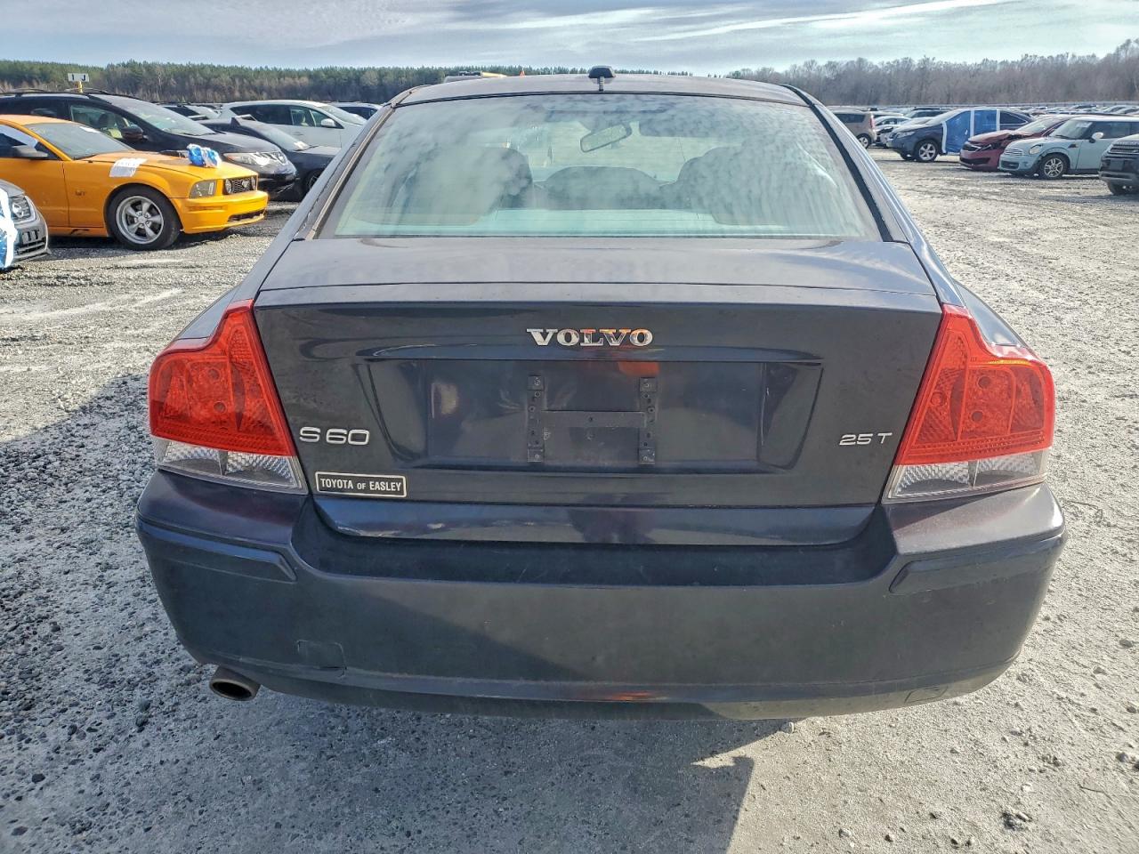 Volvo S60 2.5t Image 9