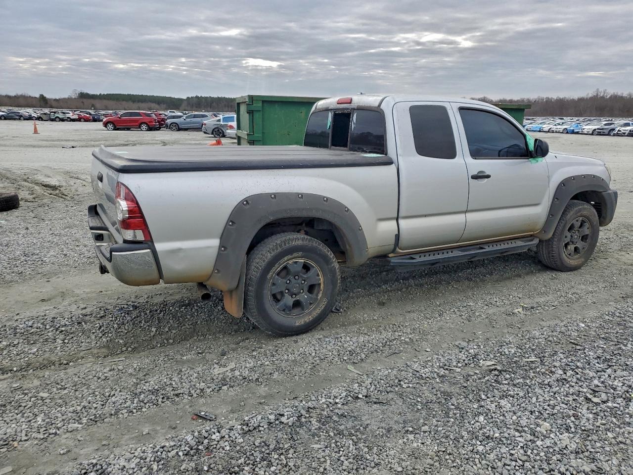 Toyota Tacoma Prerunner Access Cab Image 3