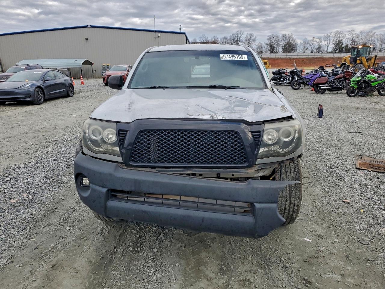 Toyota Tacoma Prerunner Access Cab Image 8