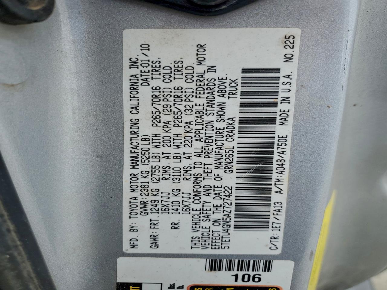 Toyota Tacoma Prerunner Access Cab Image 12