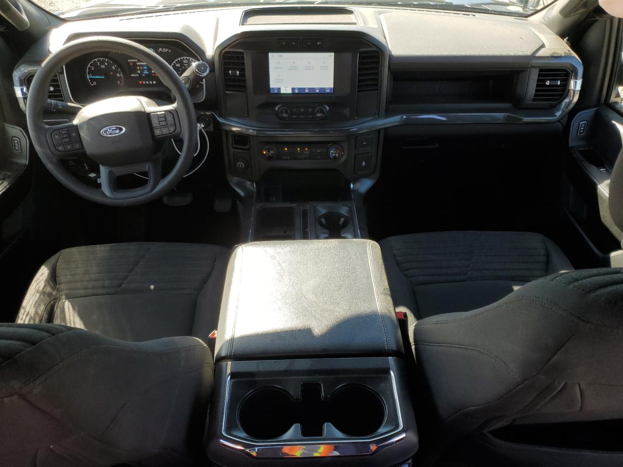 Ford F-150 Supercrew Image 8