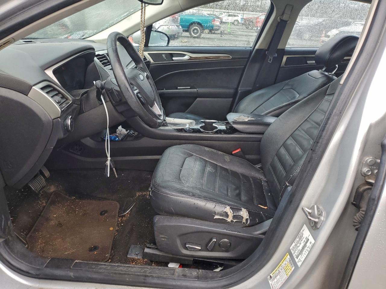 Ford Fusion Se Image 8