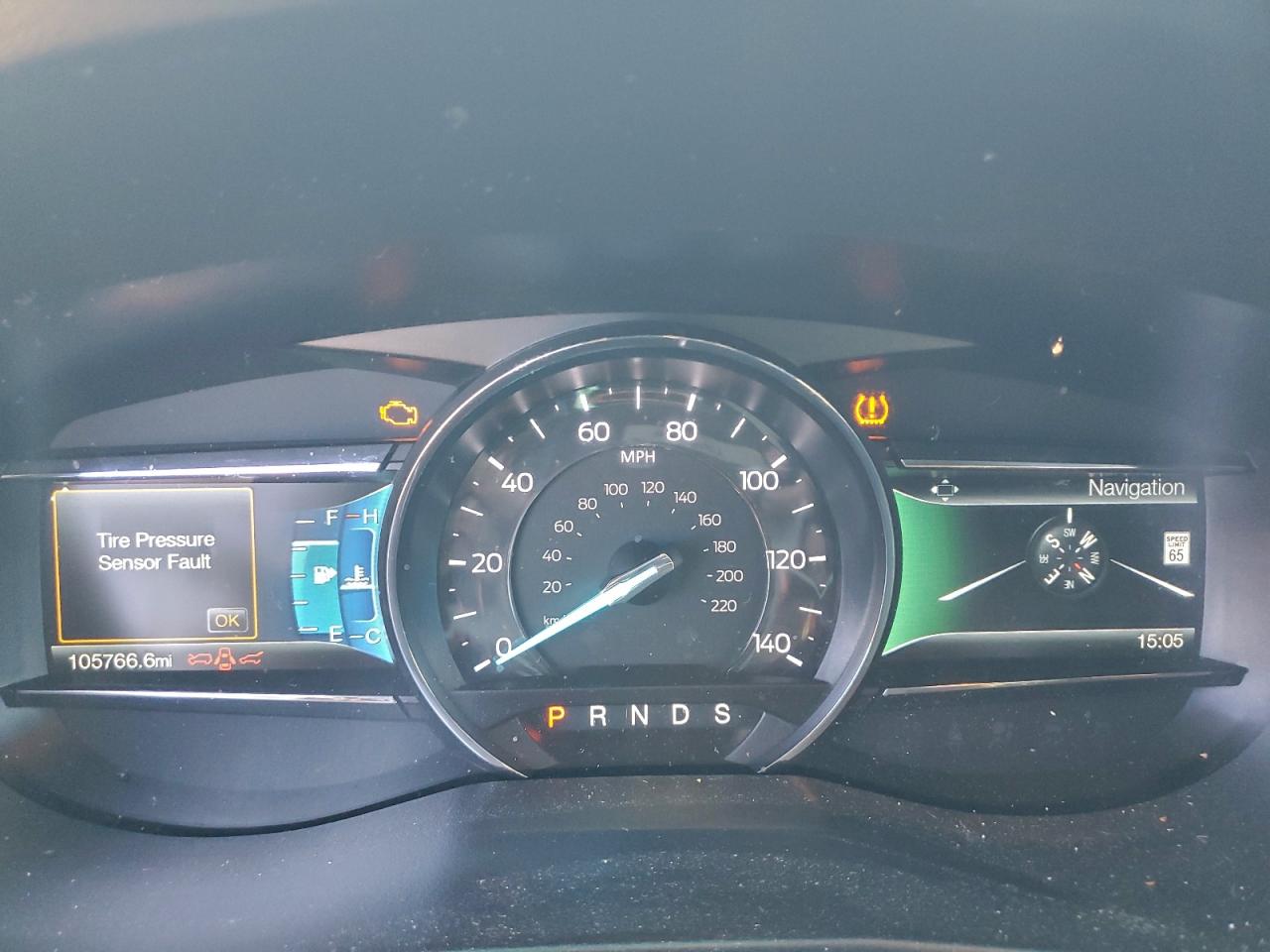 Ford Explorer Limited Image 6