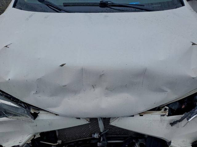 Toyota Corolla L Image 9