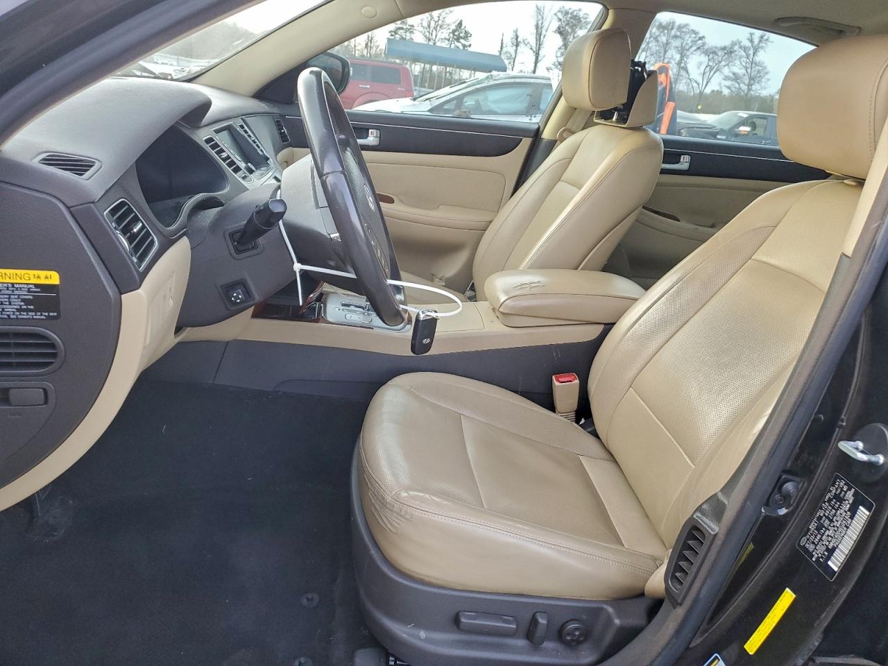 Hyundai Genesis 3.8l Image 4