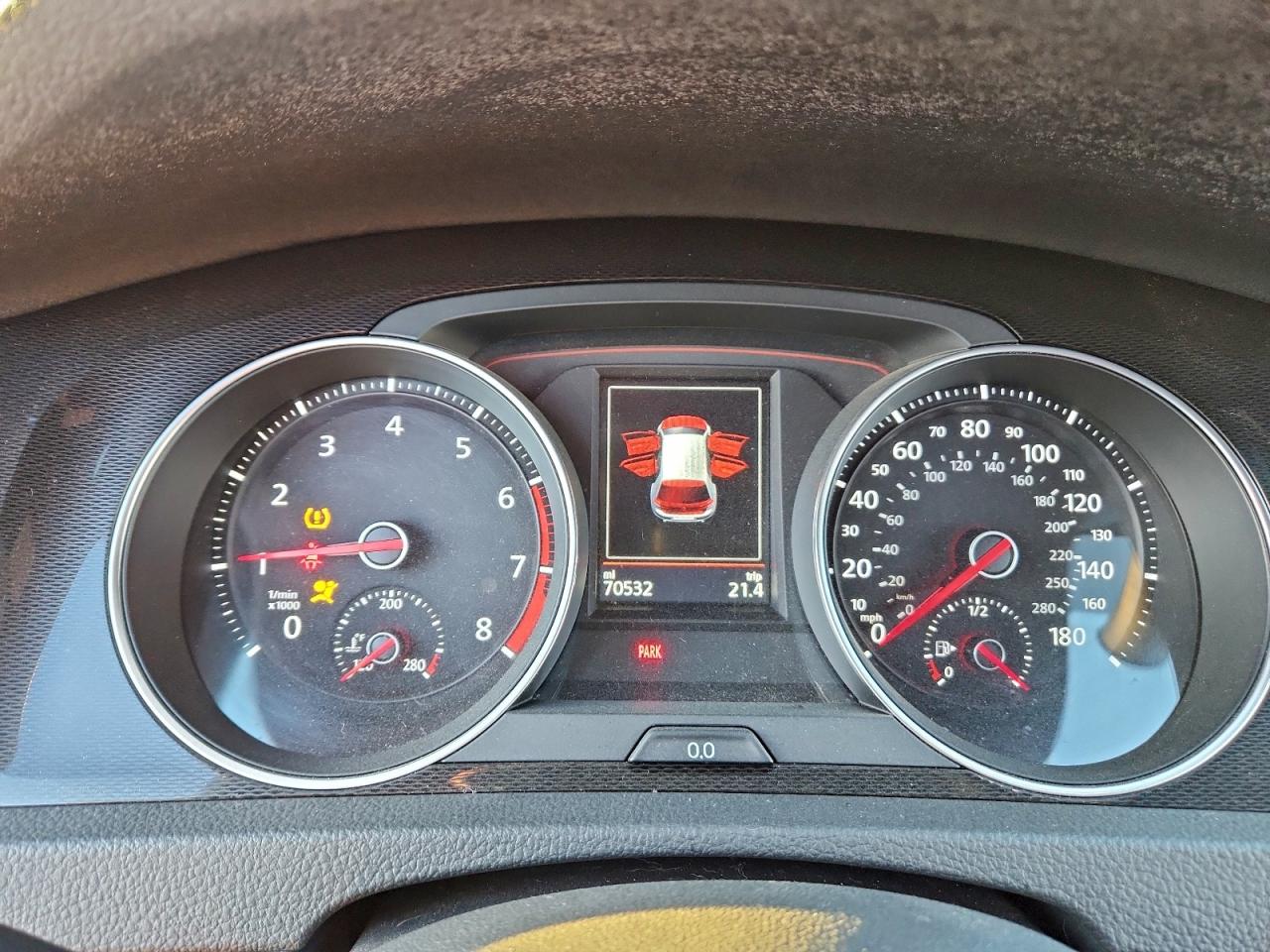 Volkswagen GTI S Image 9