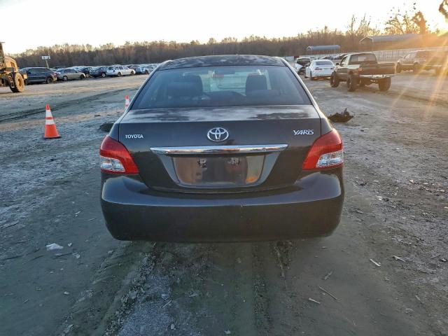 Toyota Yaris Image 5