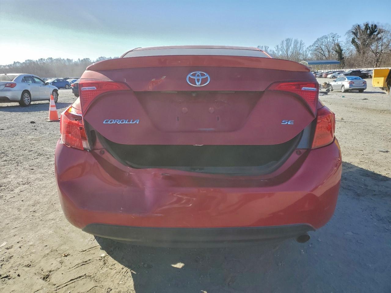 Toyota Corolla L Image 3