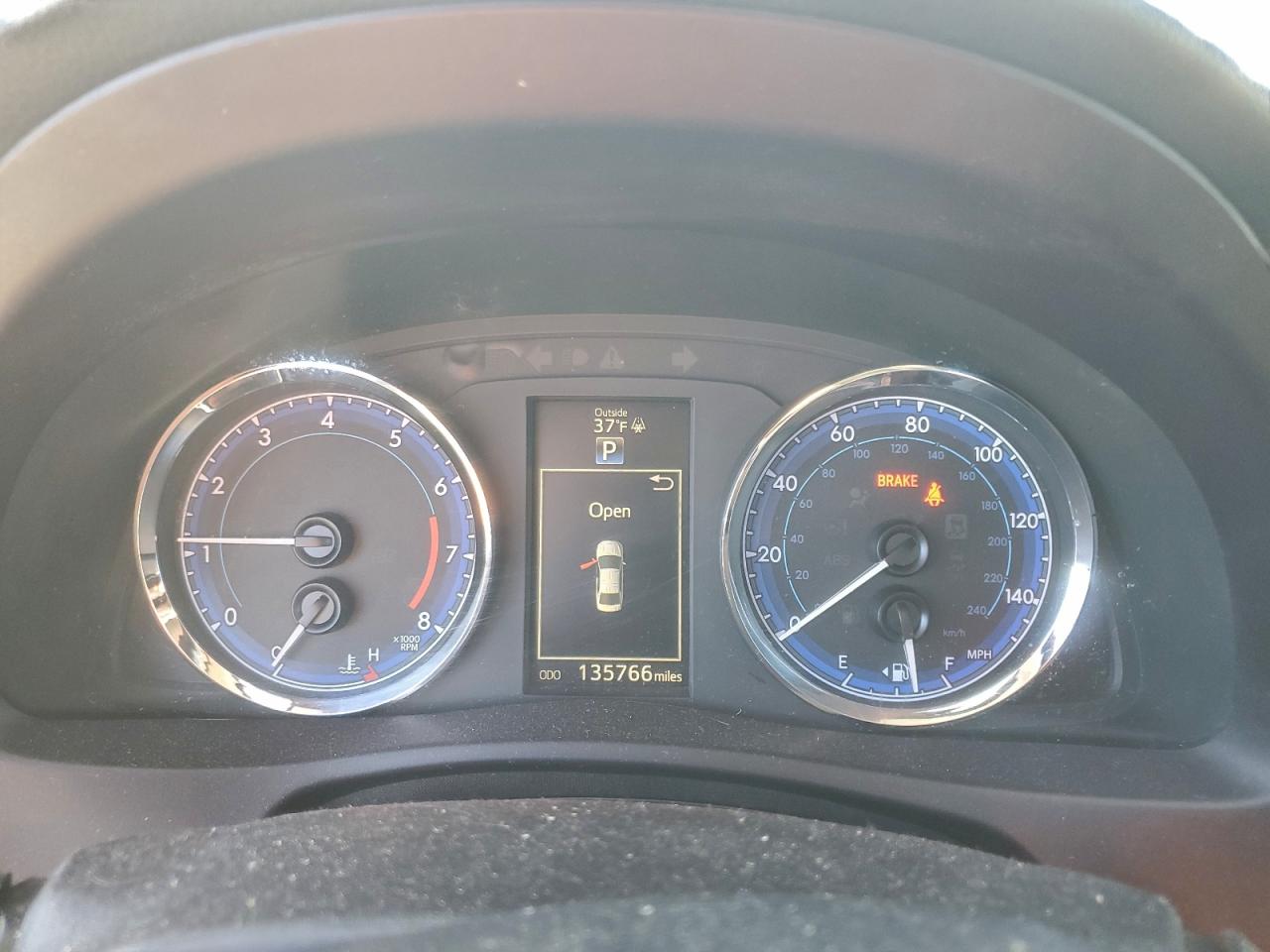 Toyota Corolla L Image 4