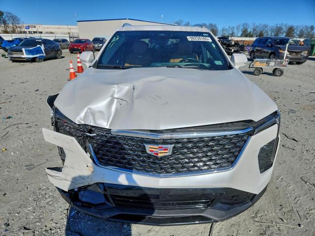 Cadillac XT4 Premium Luxury Image 2