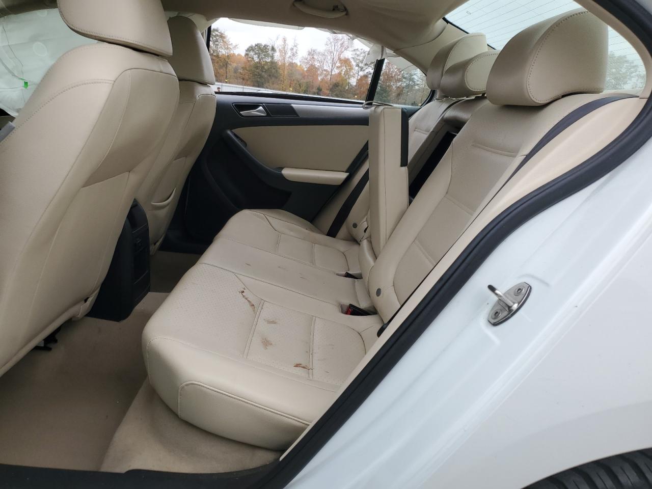 Volkswagen Jetta Se Image 8