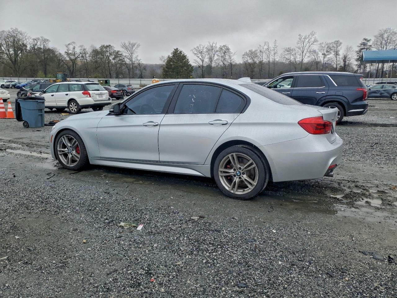 BMW 3 Series Xi Image 2