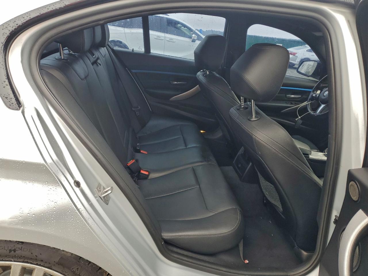 BMW 3 Series Xi Image 8