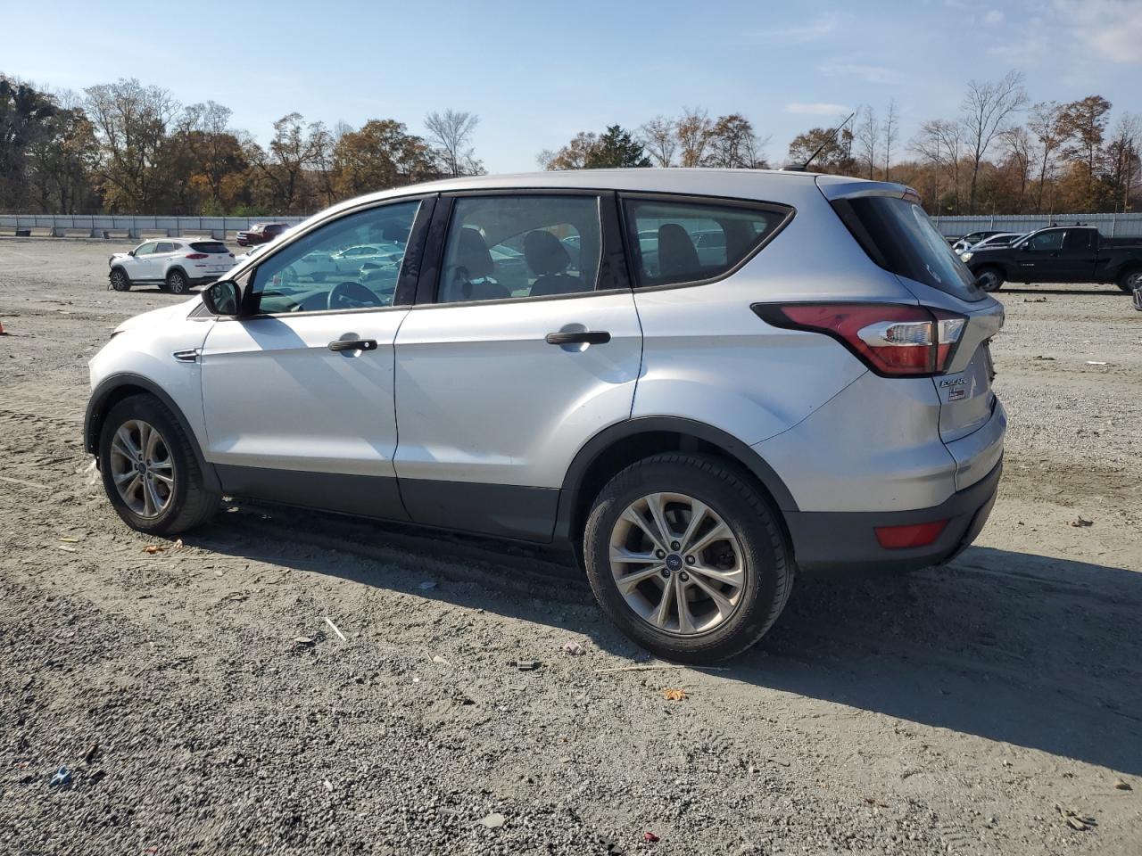Ford Escape S Image 12