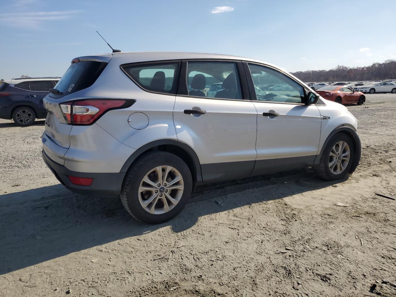 Ford Escape S Image 10