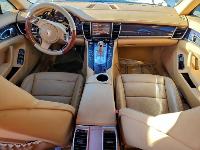 Porsche Panamera 2 Image 8