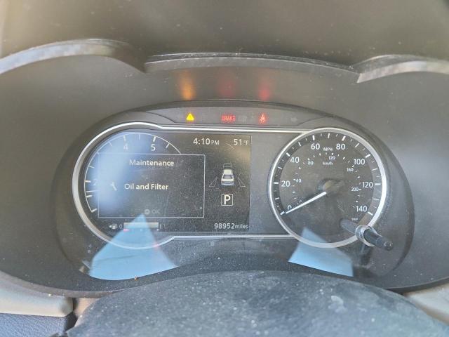 Nissan Versa Sv Image 8